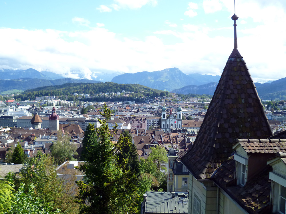 Lucern z nadhledu