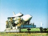 Bajkonur - vzácný snímek přepravy rakety Eněrgija s připevněným raketoplánem Buran