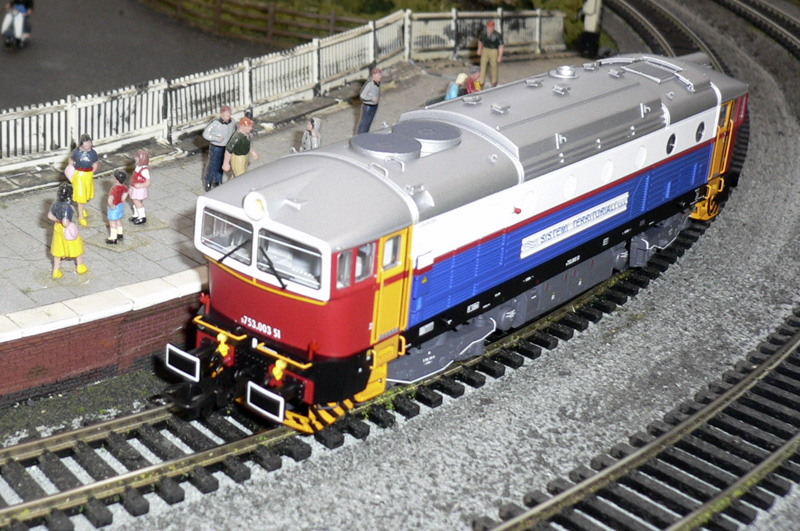 hornby-brejlovec_01