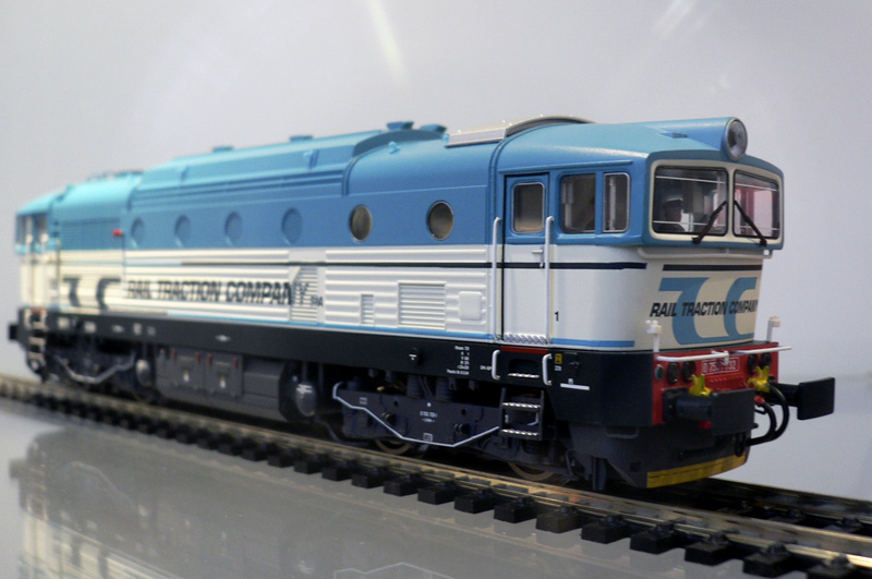 hornby-brejlovec_02